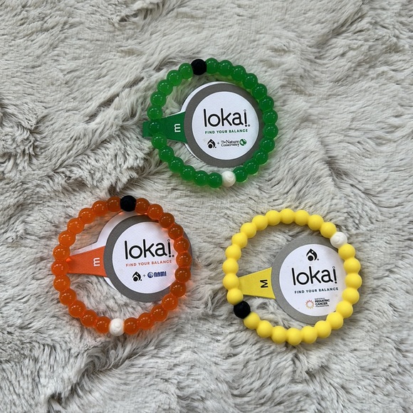 8 Lokai bracelet collection - Picture 5 of 5